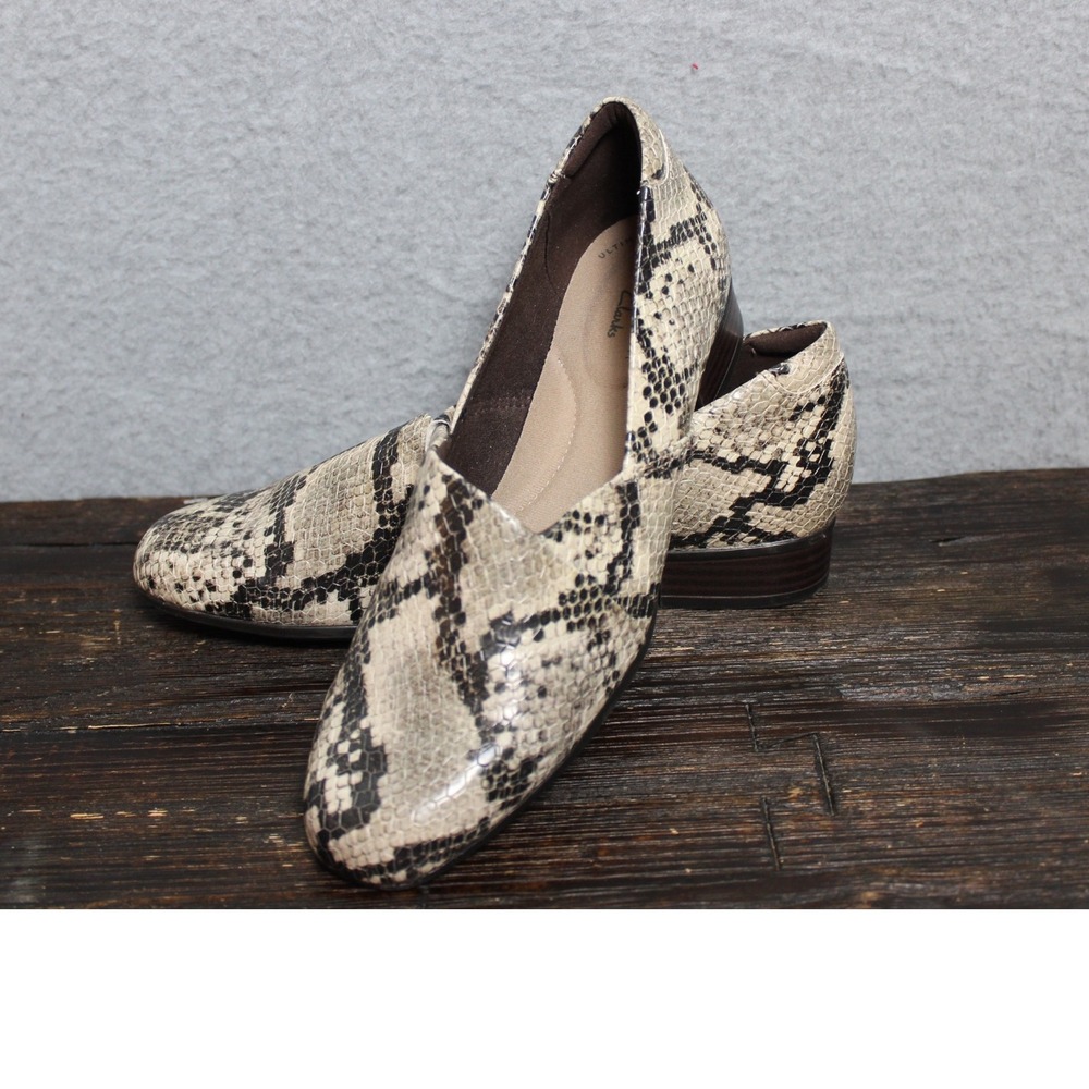 Clarks Faux Snake Print Low Heel Pumps Loafers Ultimate Comfort Women's Size 6M